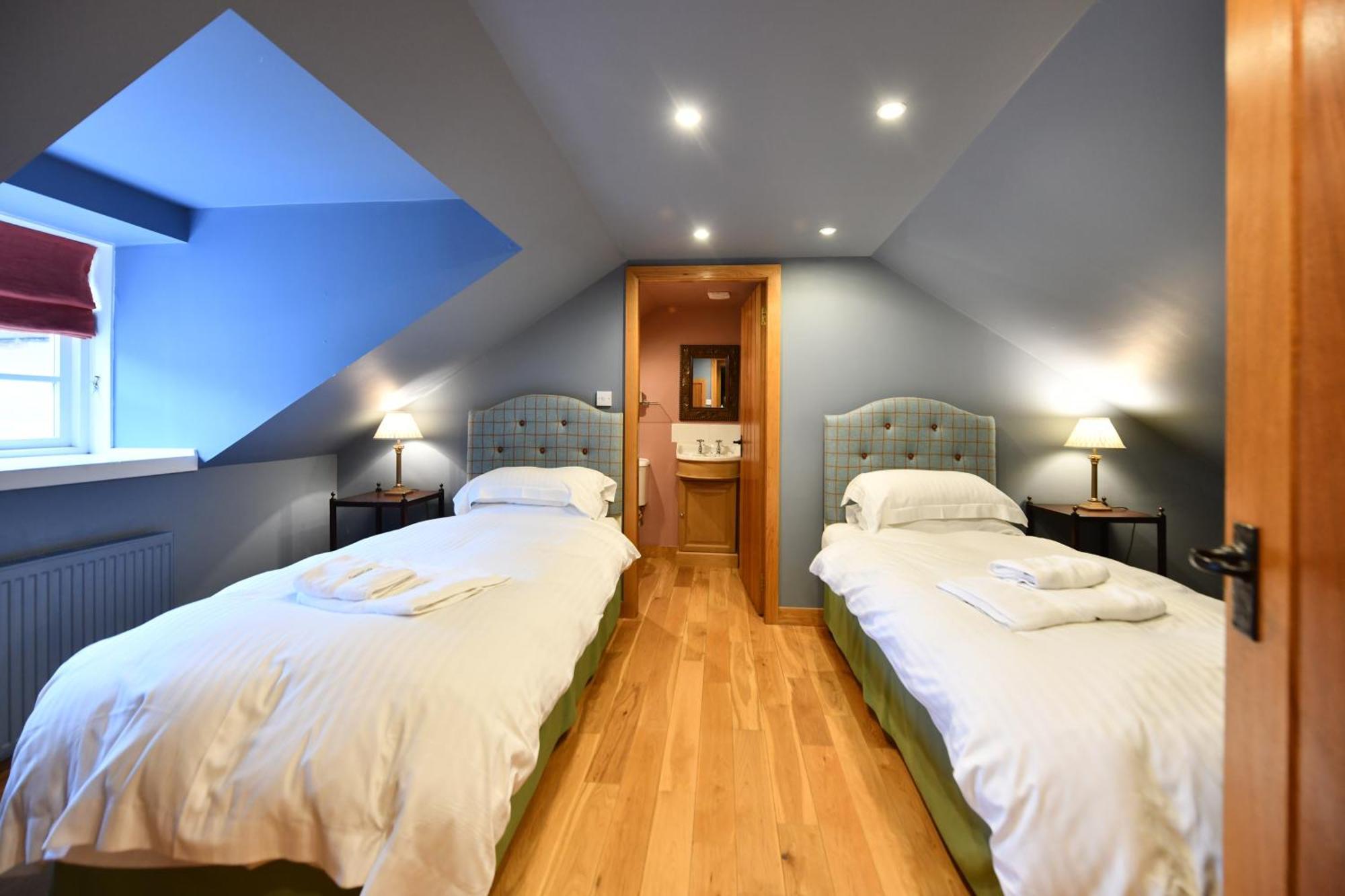 Cloncaird Castle Estate Cottages Maybole Buitenkant foto