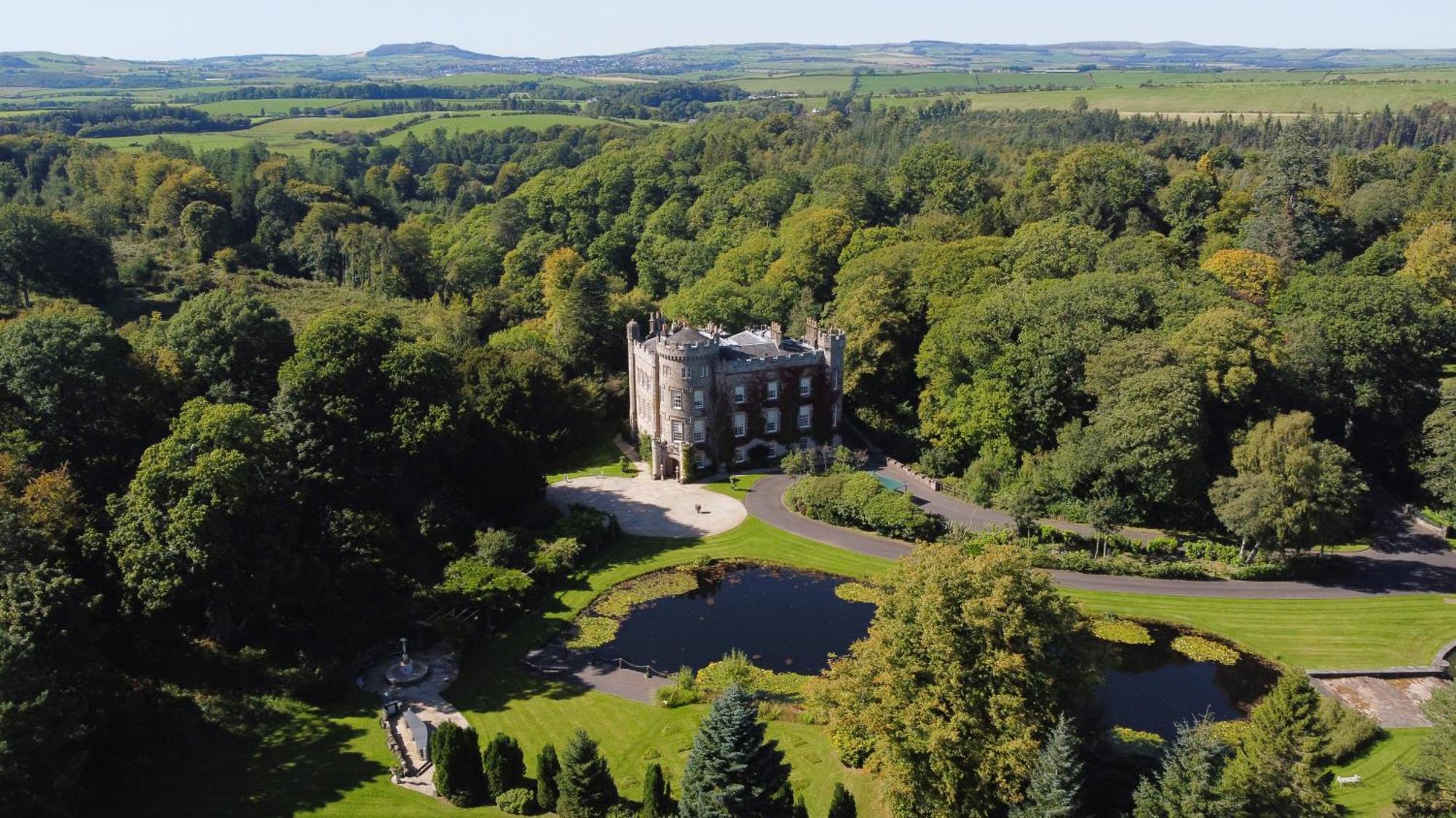 Cloncaird Castle Estate Cottages Maybole Buitenkant foto