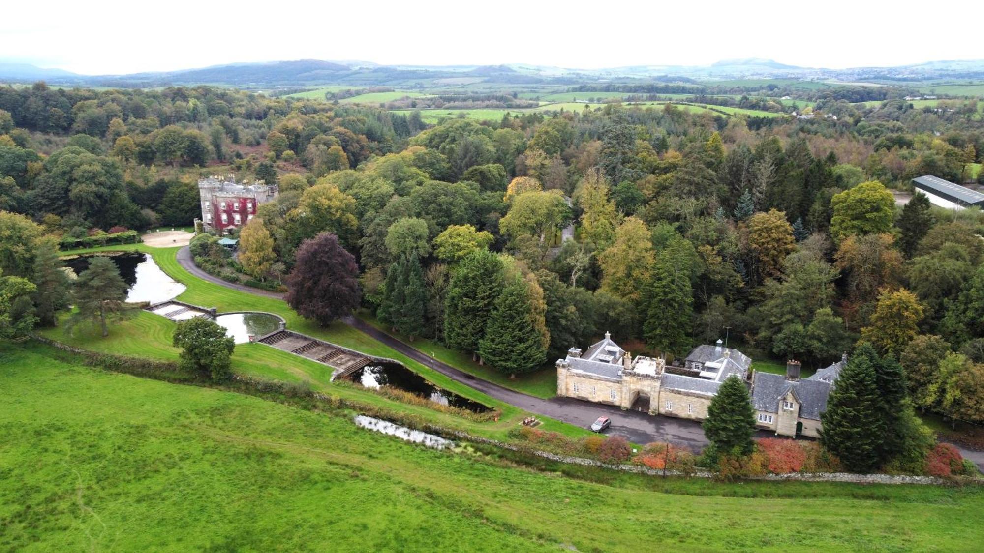 Cloncaird Castle Estate Cottages Maybole Buitenkant foto